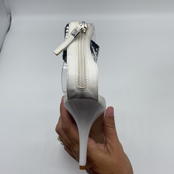 Gwen Stefani- GX Black & White Leather With String Accents Heels Size 7.5 - Picture 6 of 15